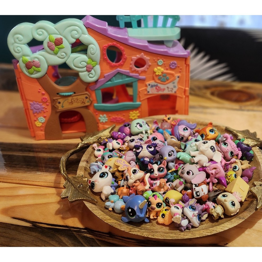 LPS Littlest Pet Shop 100+ Piece Lot with Treehouse